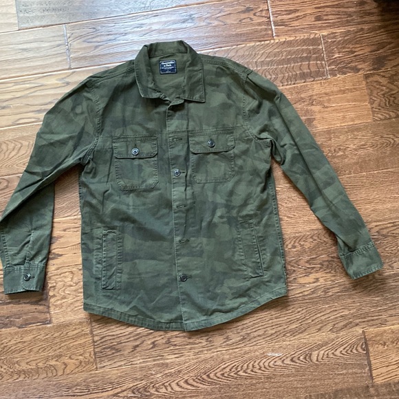 Military colour shirt - Picture 1 of 2